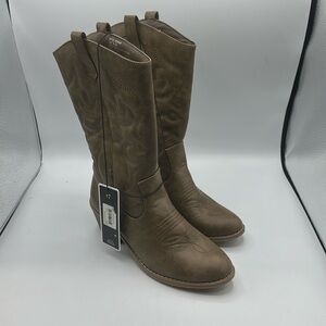 NWT Charles Albert Womens Boot Embroidered Western Cowboy, Mocha 7